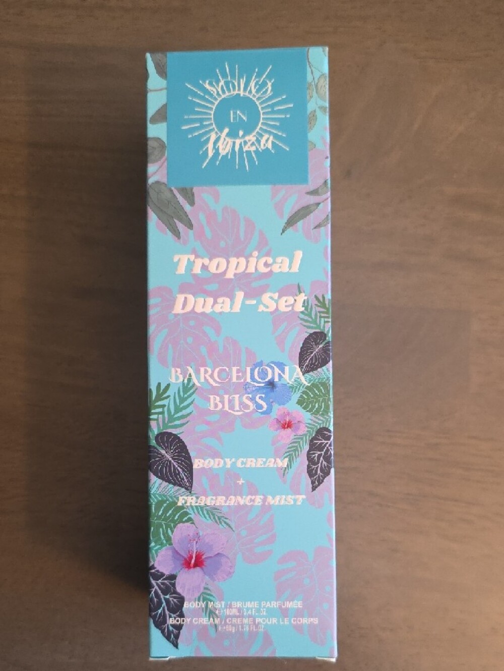Treasures in Turquoise & Teal Mystery Box - Picture 9 of 16